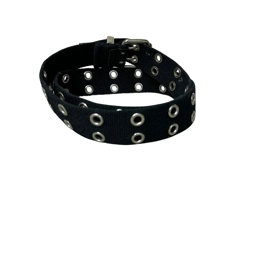 Unbranded double grommet